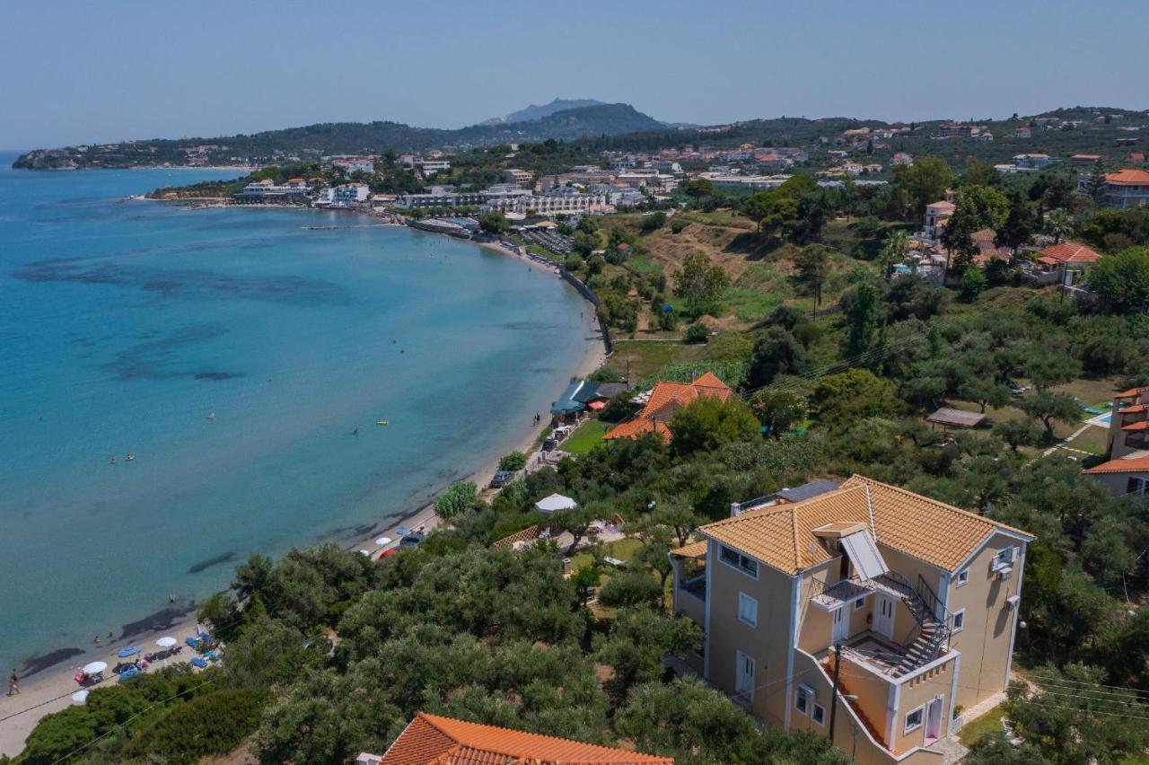 Bella Vista Sea View Apartments, By Zantewize *
